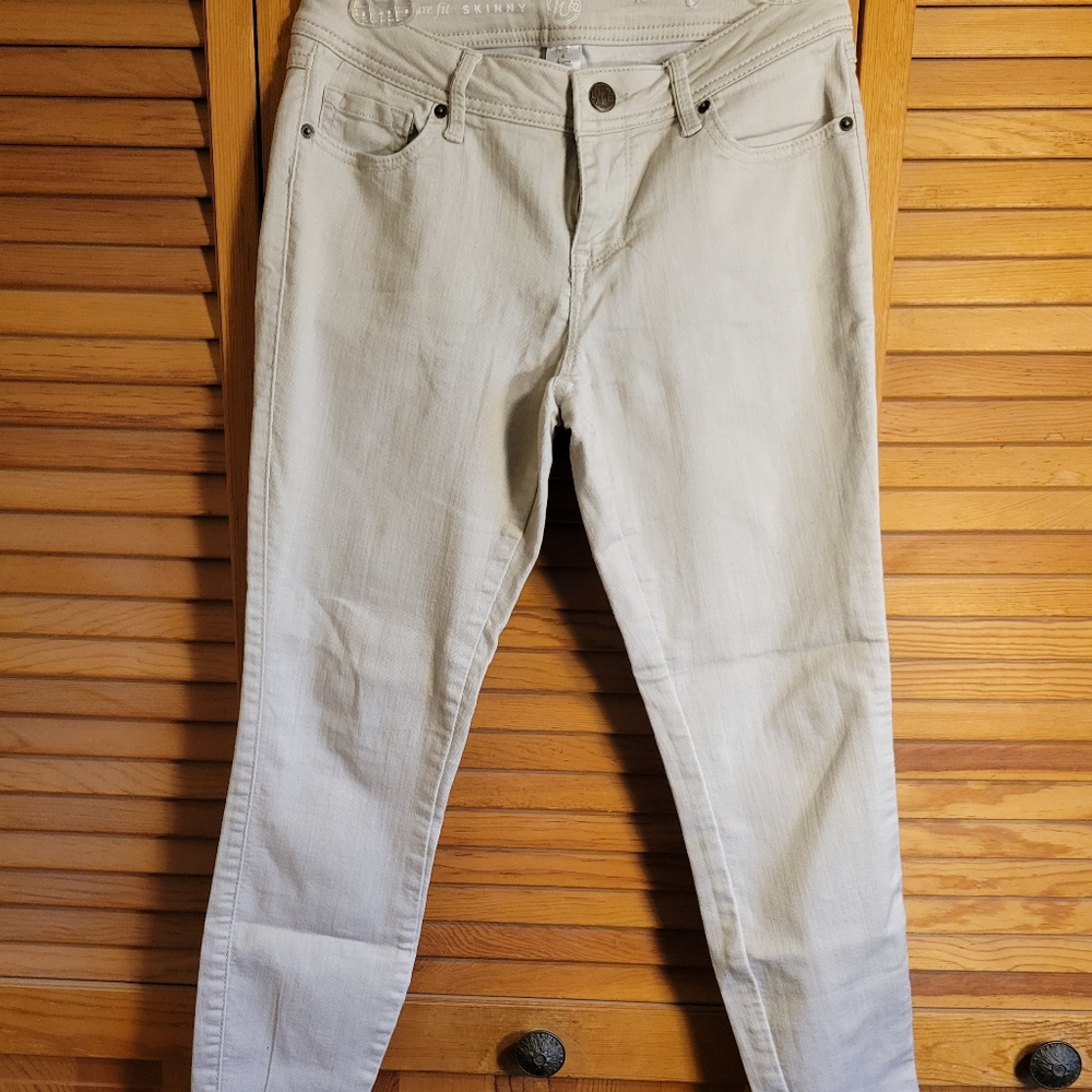 Khaki skinny jeans